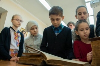 В Хабаровской семинарии прошла экскурсия для школьников, приуроченная ко Дню защитника Отечества