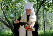 В поселке Заветы Ильича заложен камень в основание храма Живоначальной Троицы. 5 августа 2013 года.